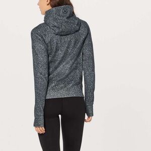 Lululemon Scuba Hoodie Light Cotton Fleece
Luminesce Splatter White Black size 4